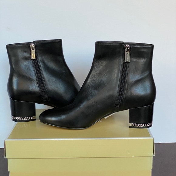 MICHAEL KORS Sabrina Chain Heel Bootie Leather 6.5 - Picture 4 of 11